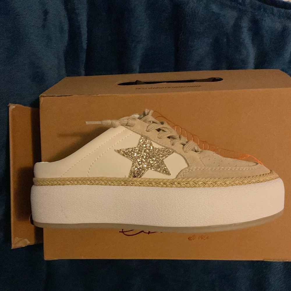 Vintage Havana Platform Slip-on Sneakers
